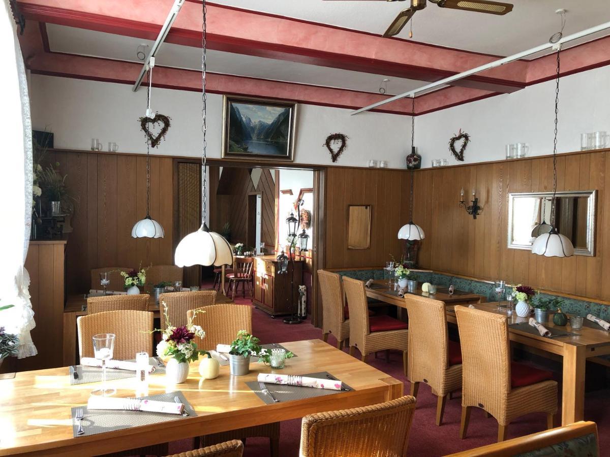 Hotel-Restaurant Wilhelmsbad ゼーセン エクステリア 写真