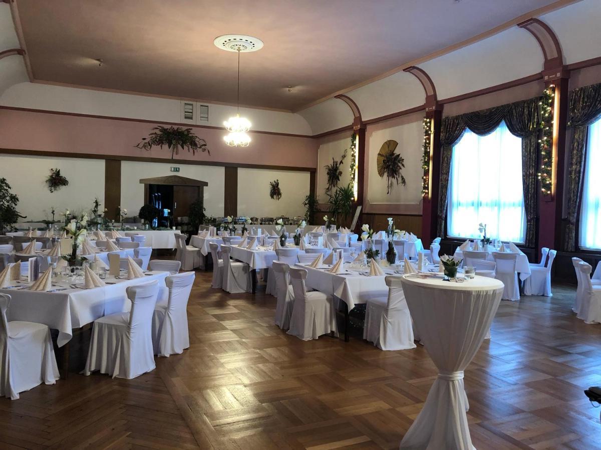 Hotel-Restaurant Wilhelmsbad ゼーセン エクステリア 写真