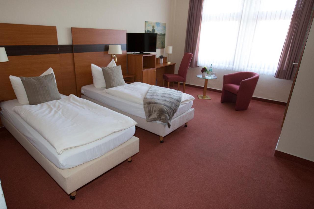 Hotel-Restaurant Wilhelmsbad ゼーセン エクステリア 写真