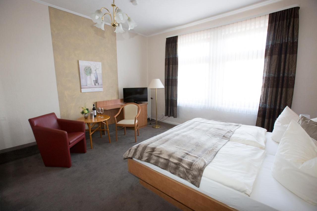 Hotel-Restaurant Wilhelmsbad ゼーセン エクステリア 写真