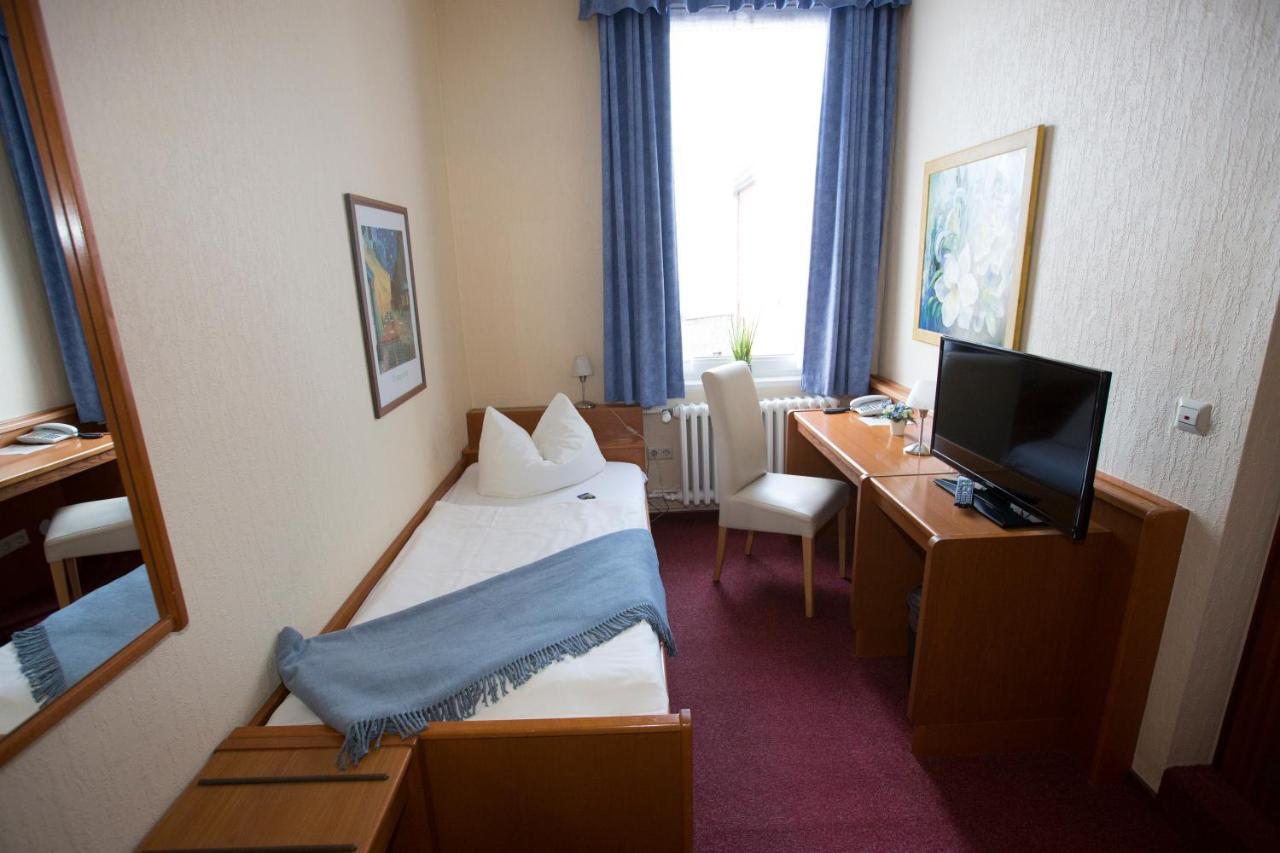 Hotel-Restaurant Wilhelmsbad ゼーセン エクステリア 写真